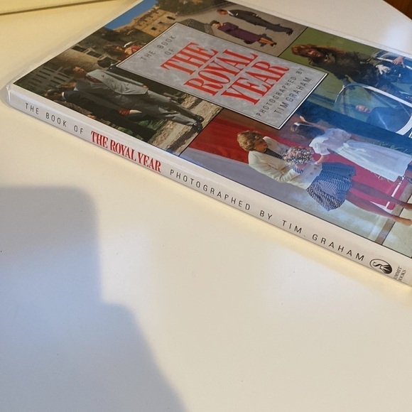 UK Monarch Collector’s Book - THE ROYAL YEAR, 1987 - Picture 11 of 11